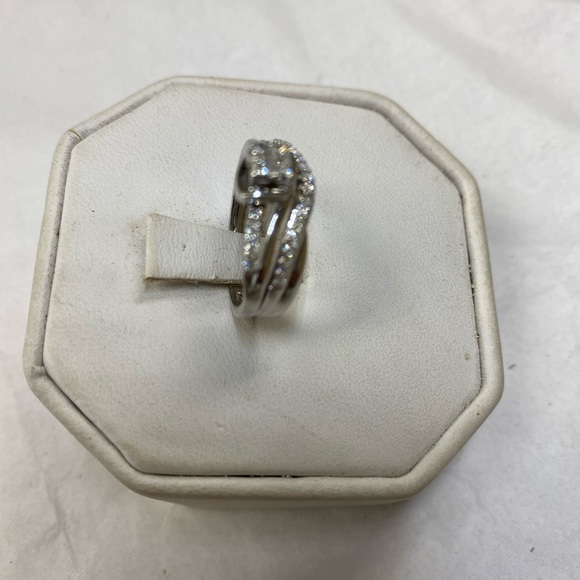 diamonds bridal set - Picture 3 of 8